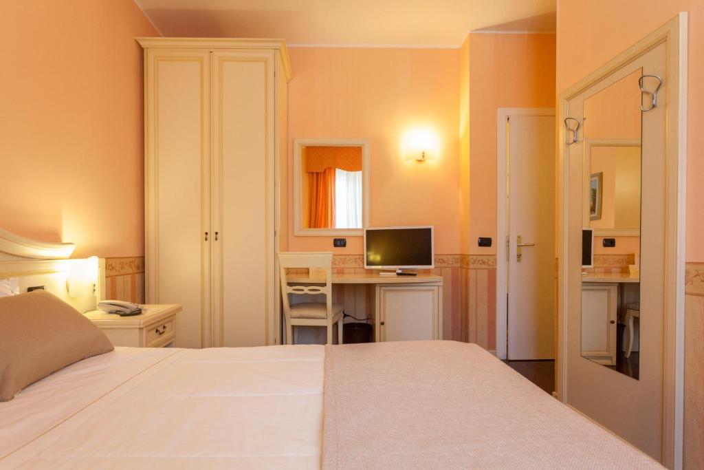 Hotel Gardenia & Villa Charme Adults Friendly 4Star Service Bardolino Pokoj fotografie